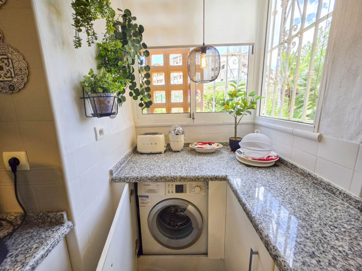 Image No.14-2 Bed Property for sale