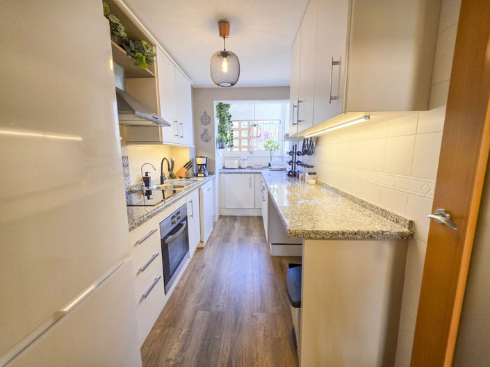 Image No.18-2 Bed Property for sale