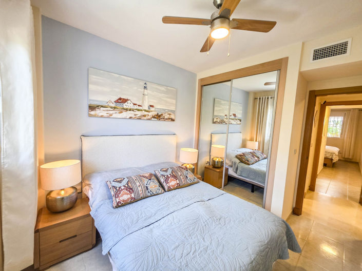 Image No.20-2 Bed Property for sale