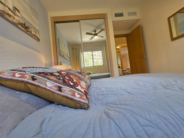 Image No.21-2 Bed Property for sale