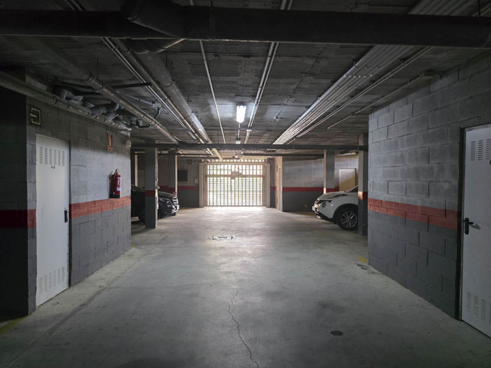 Image No.35-2 Bed Property for sale