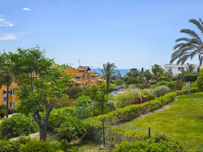 Image No.8-2 Bed Property for sale