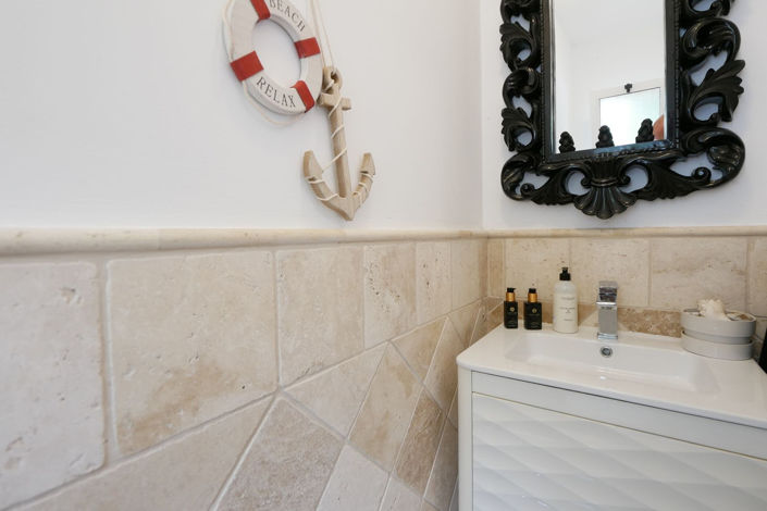 Image No.18-2 Bed House for sale