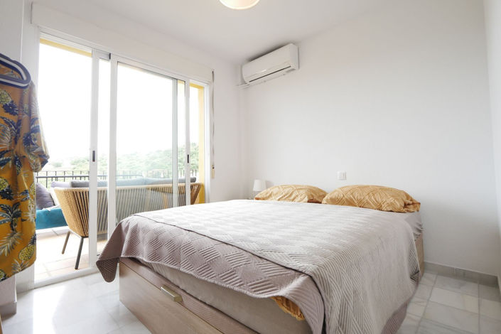 Image No.23-2 Bed House for sale