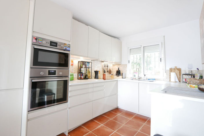 Image No.9-2 Bed House for sale