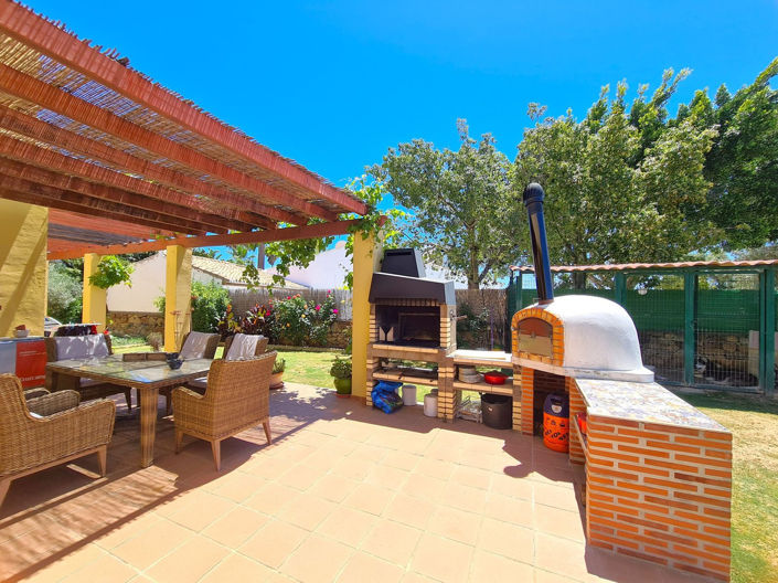 Image No.14-3 Bed House for sale