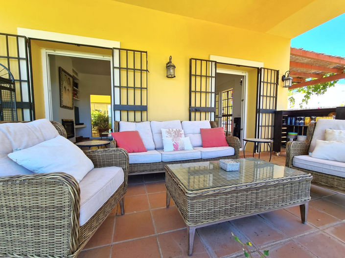 Image No.15-3 Bed House for sale