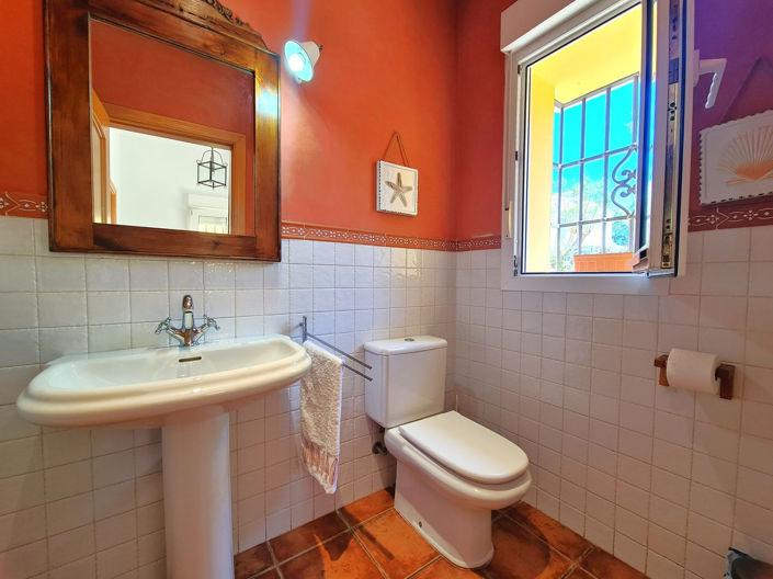 Image No.29-3 Bed House for sale