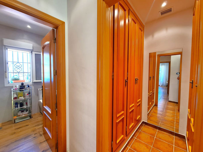 Image No.44-3 Bed House for sale