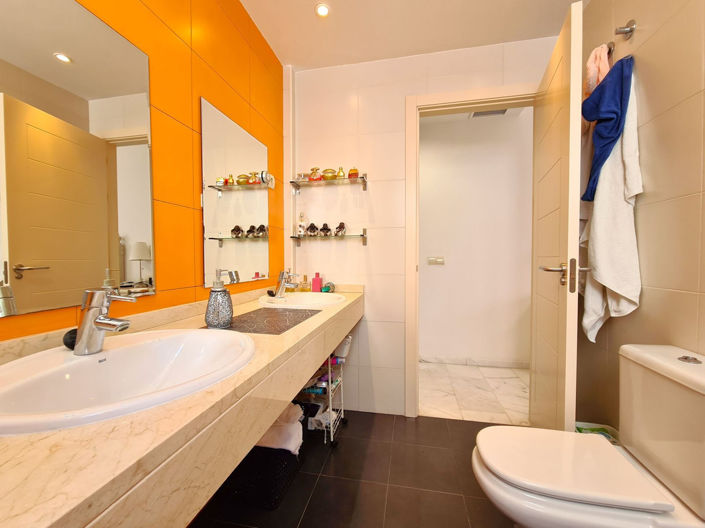 Image No.27-2 Bed Apartment for sale