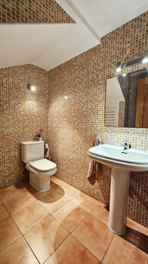 Image No.27-2 Bed Duplex for sale