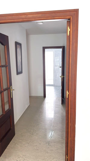 Image No.17-3 Bed House for sale