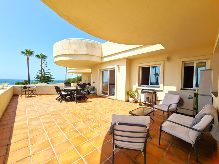 Image No.7-3 Bed Property for sale