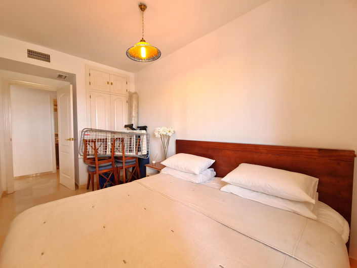 Image No.32-3 Bed Property for sale