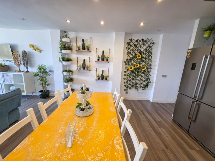 Image No.24-1 Bed Property for sale