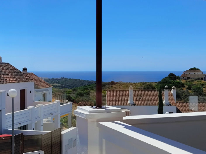 Image No.35-4 Bed House for sale