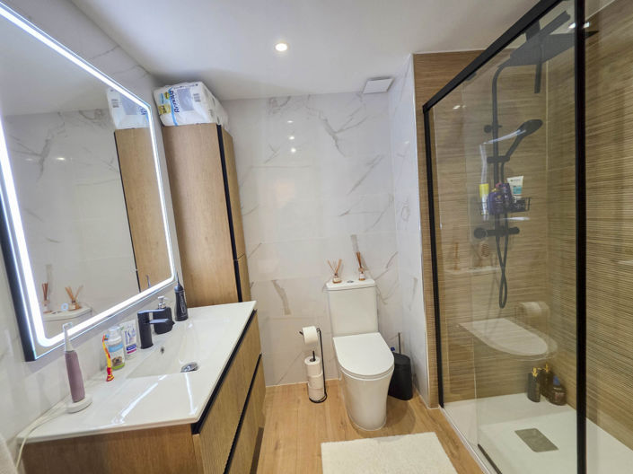 Image No.8-2 Bed Duplex for sale