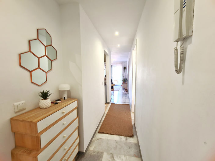 Image No.18-2 Bed Property for sale