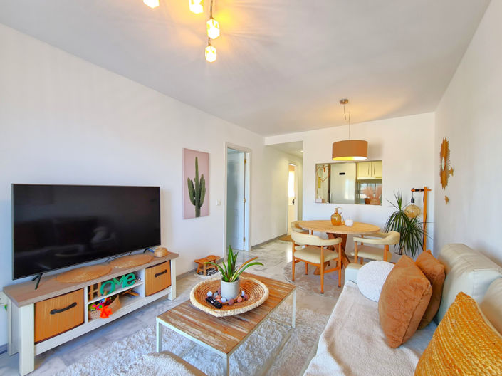 Image No.23-2 Bed Property for sale