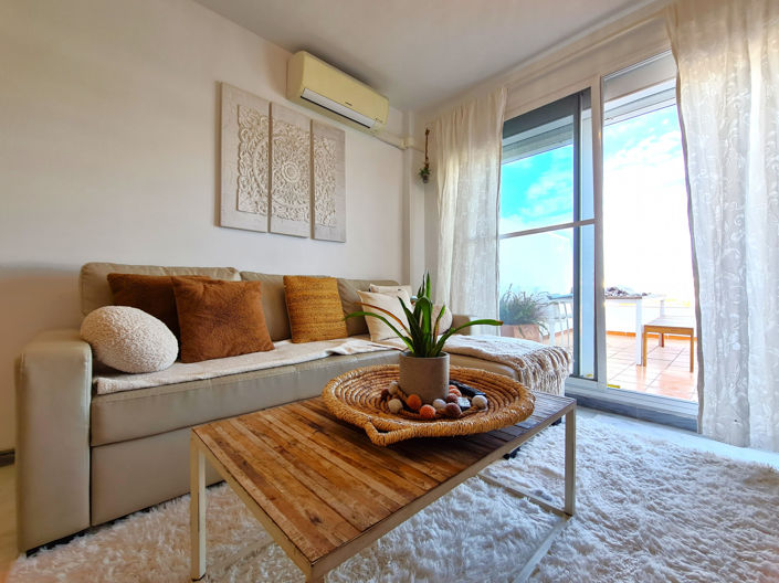 Image No.24-2 Bed Property for sale