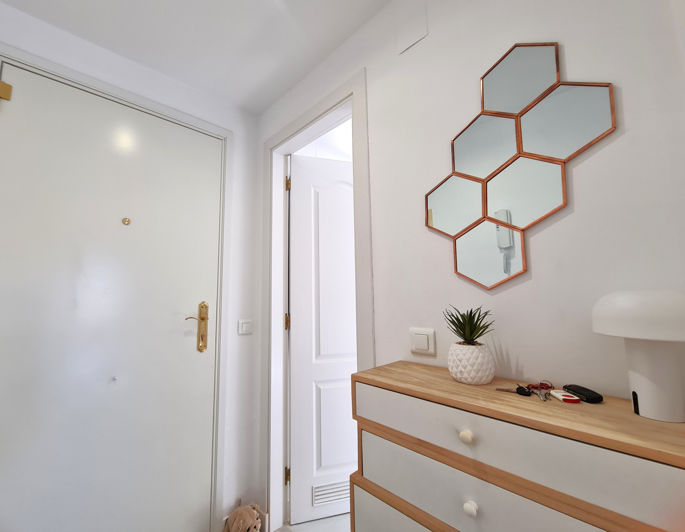 Image No.31-2 Bed Property for sale