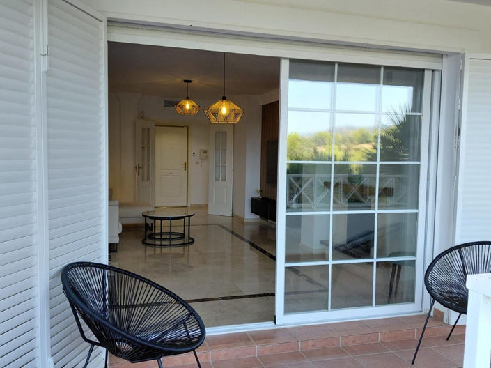 Image No.12-1 Bed Property for sale