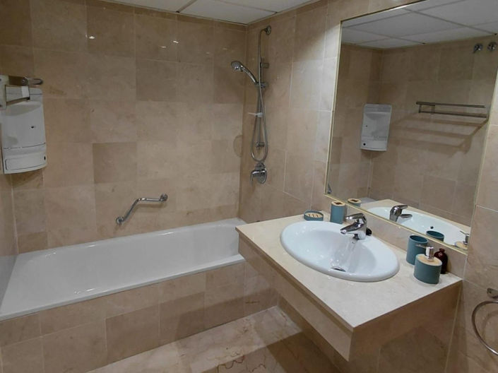 Image No.22-1 Bed Property for sale