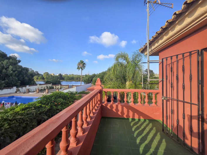 Image No.12-4 Bed Villa for sale