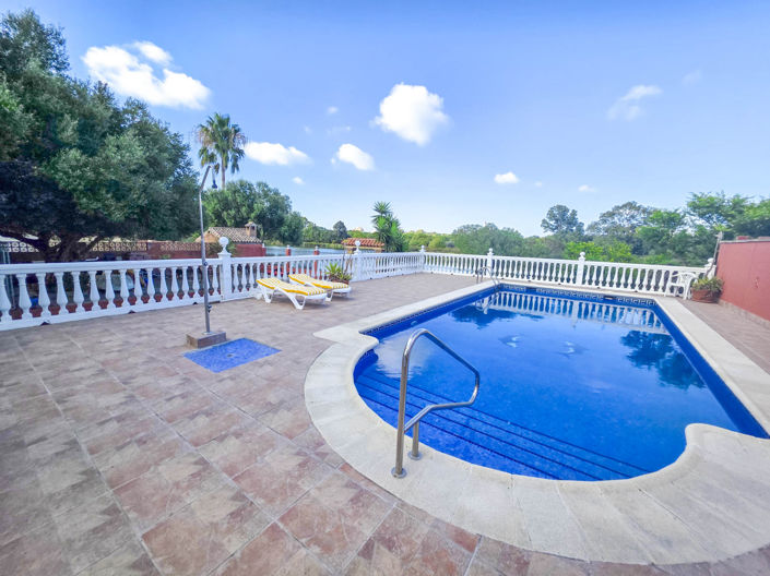 Image No.5-4 Bed Villa for sale