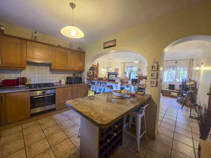 Image No.9-4 Bed Villa for sale