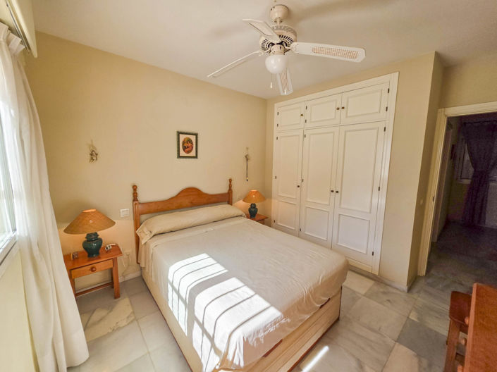 Image No.15-3 Bed Apartment for sale