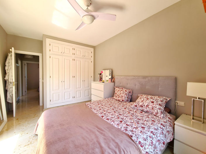 Image No.23-3 Bed Townhouse for sale