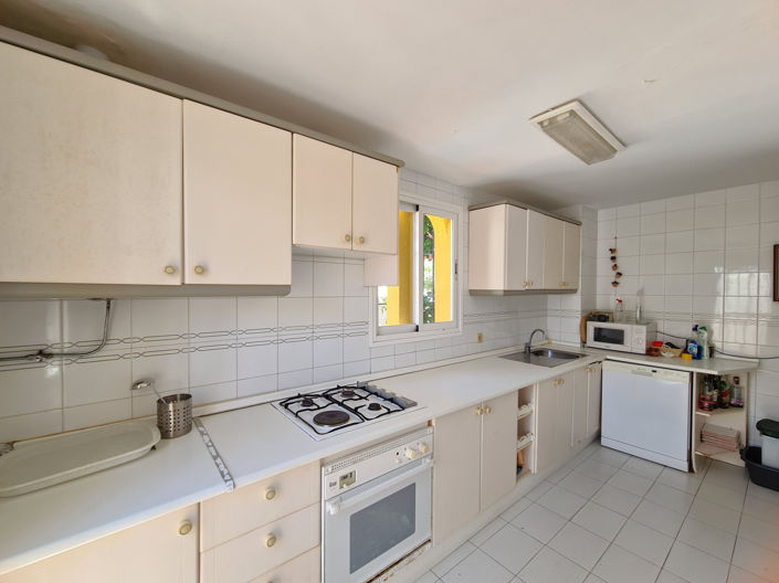 Image No.25-3 Bed House for sale