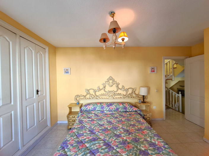 Image No.30-3 Bed House for sale