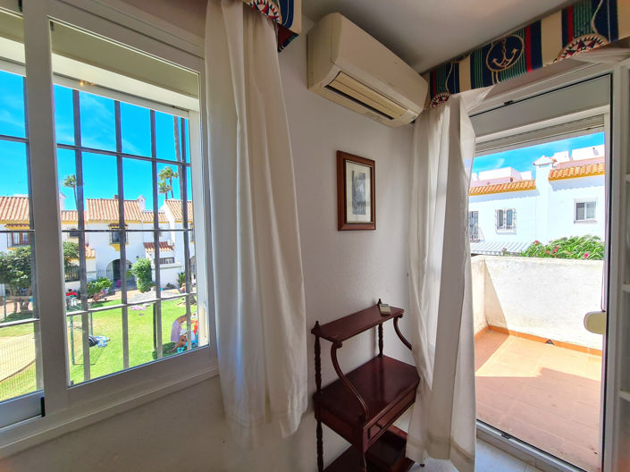 Image No.39-3 Bed House for sale