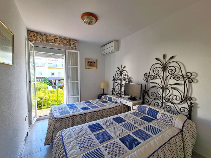 Image No.43-3 Bed House for sale