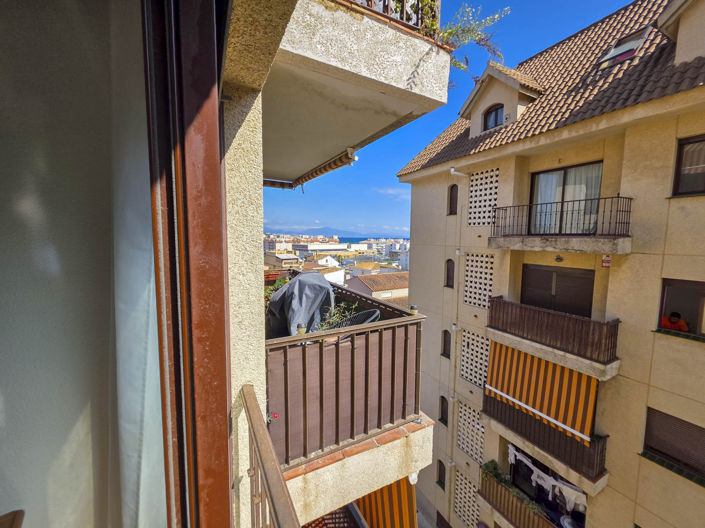 Image No.13-2 Bed Apartment for sale