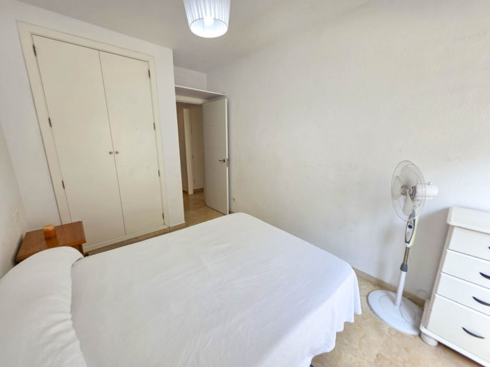 Image No.20-2 Bed Apartment for sale