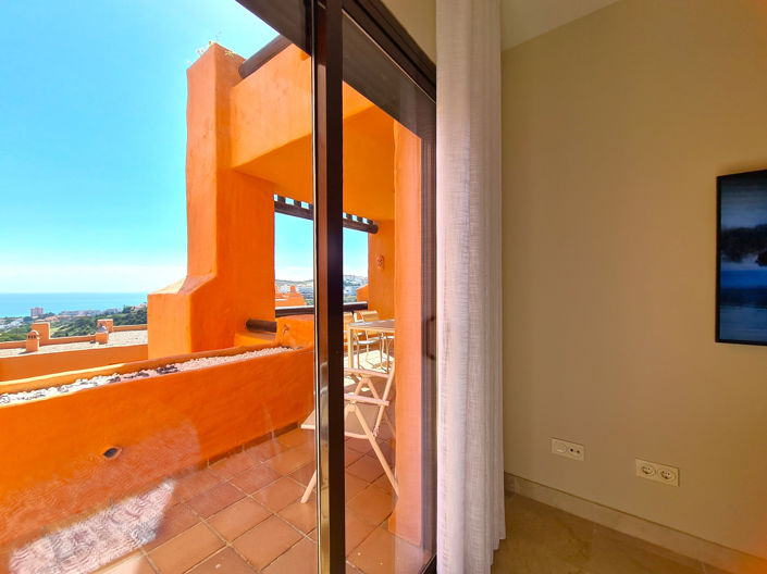 Image No.38-2 Bed Apartment for sale