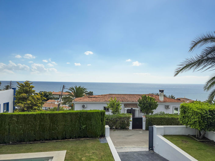 Image No.15-4 Bed House for sale