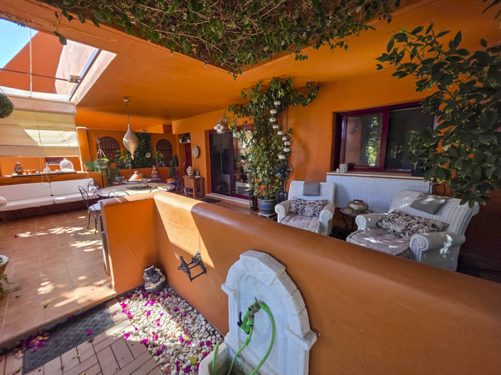 Image No.24-3 Bed Property for sale