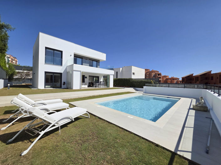 Image No.2-3 Bed House for sale