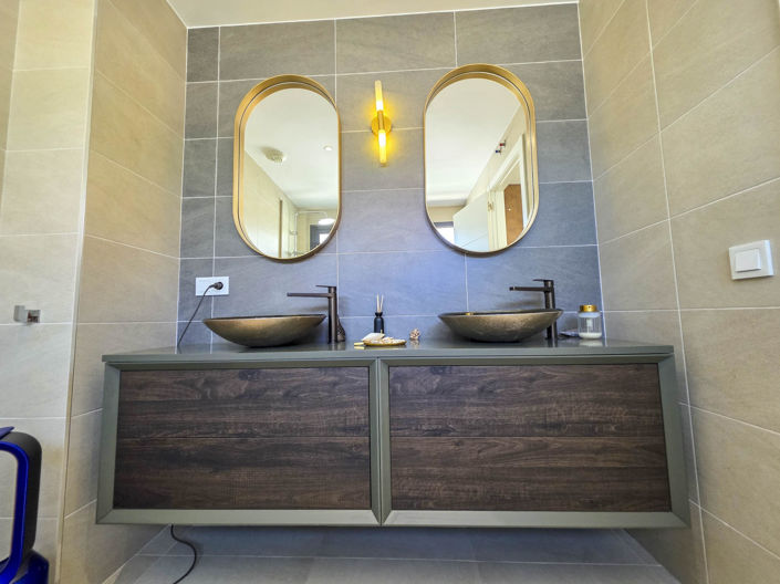 Image No.11-3 Bed House for sale