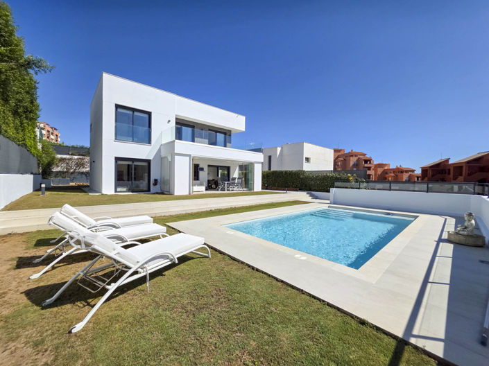 Image No.19-3 Bed House for sale