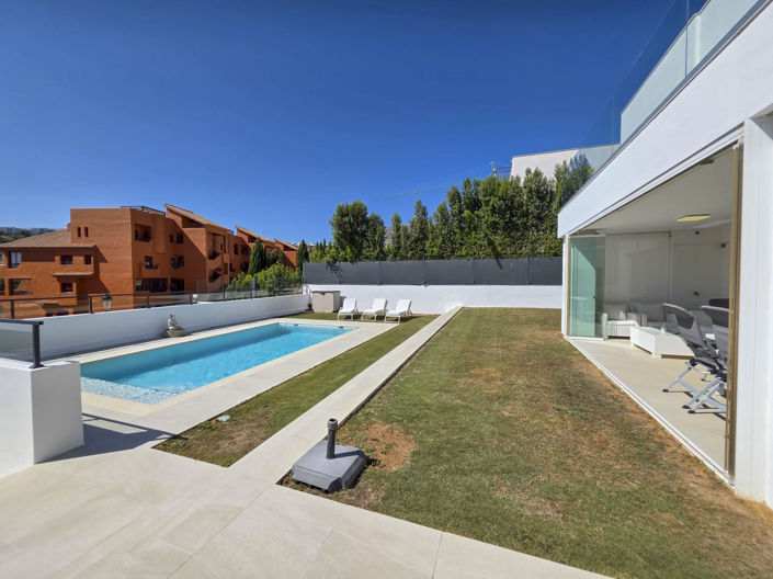 Image No.40-3 Bed House for sale