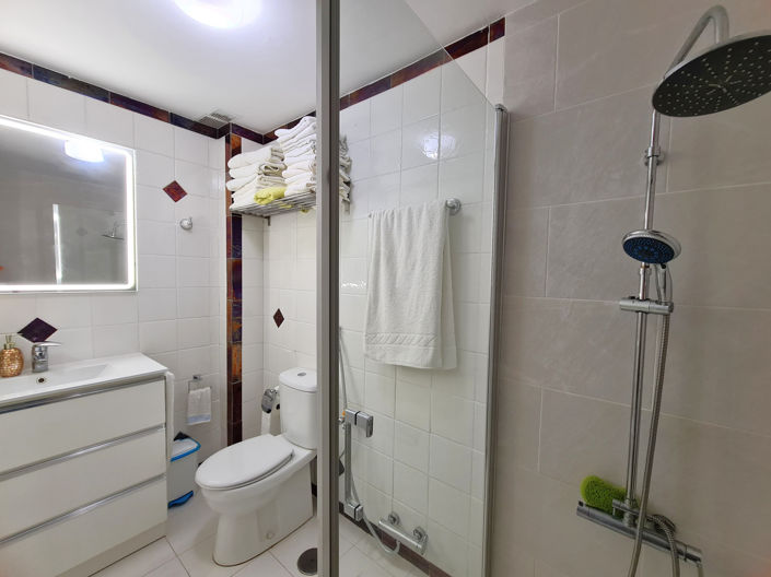 Image No.24-3 Bed Apartment for sale