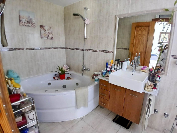 Image No.5-3 Bed Duplex for sale