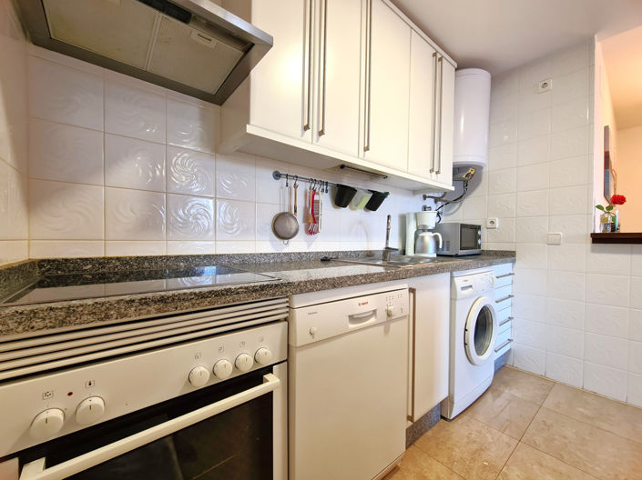 Image No.22-2 Bed Apartment for sale