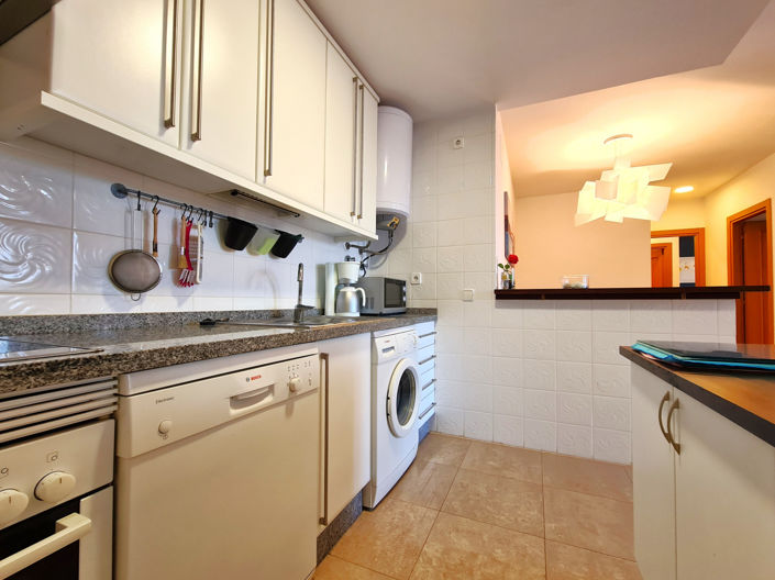 Image No.24-2 Bed Apartment for sale