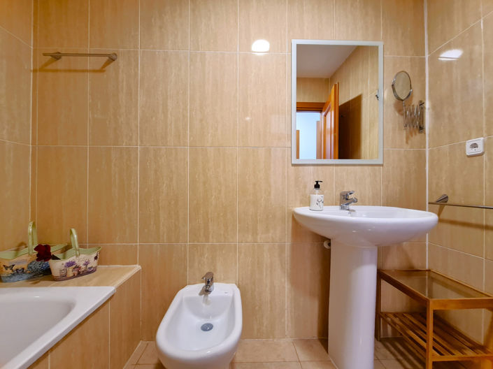 Image No.37-2 Bed Apartment for sale